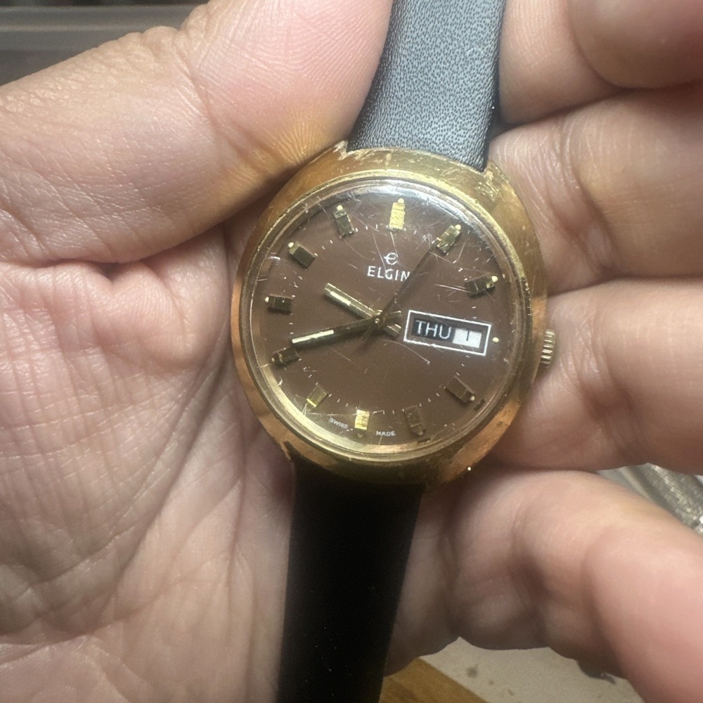 Works 1970s VTG Elgin Men's 17 Jewels Day/Date Brown Dial Swiss Gold Tone 36mm